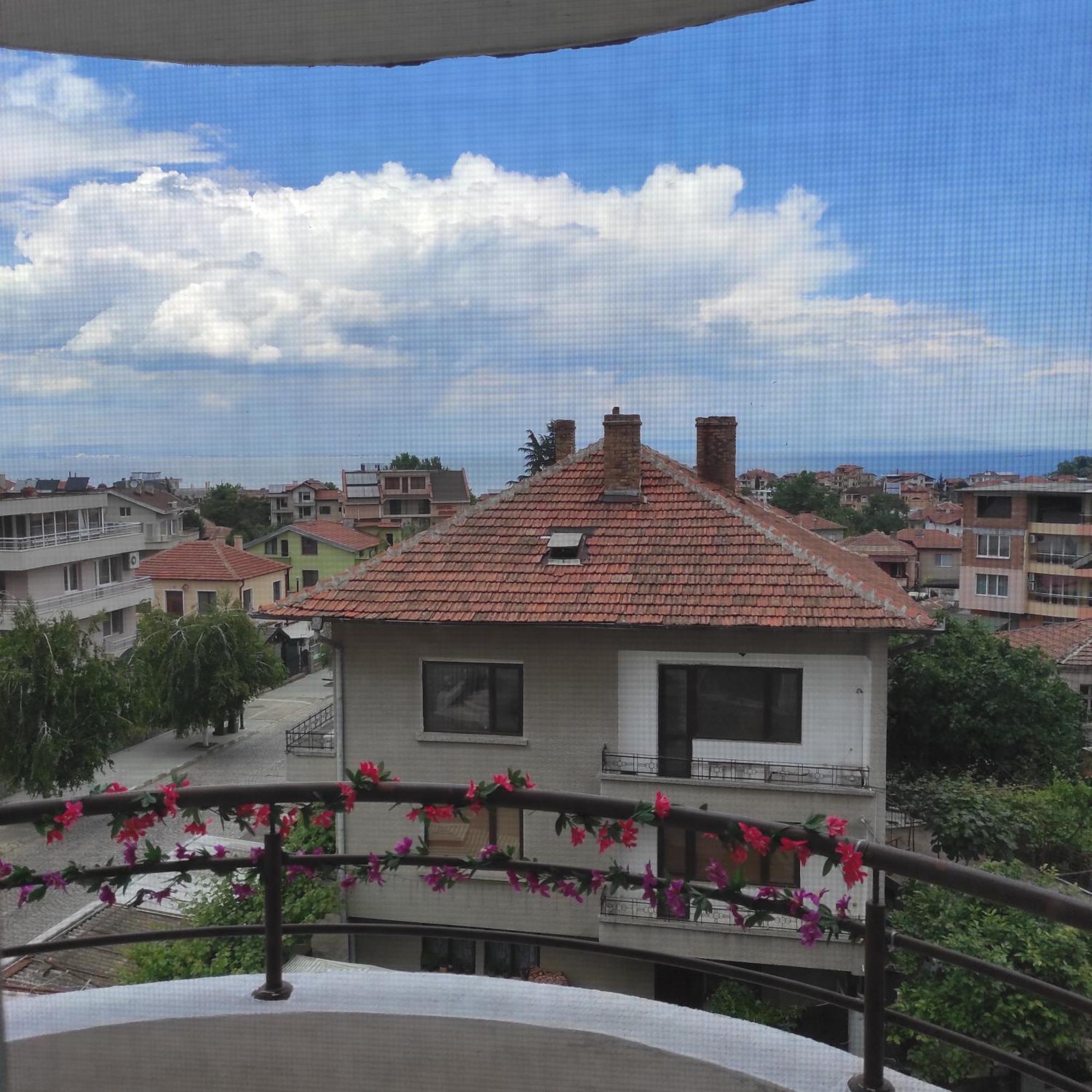 Хотел Андре Hotell Tsjernomorets Eksteriør bilde